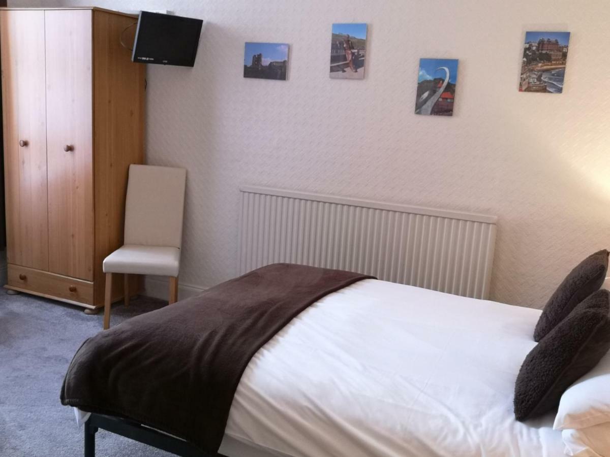 Sylvern House Hotel Скарбъро Екстериор снимка