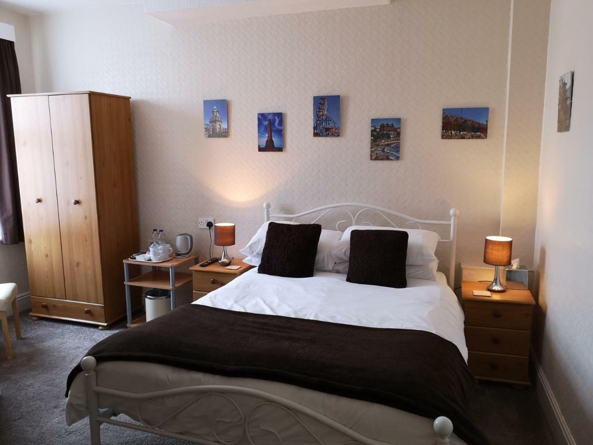 Sylvern House Hotel Скарбъро Екстериор снимка