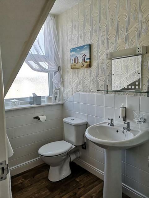 Sylvern House Hotel Скарбъро Екстериор снимка